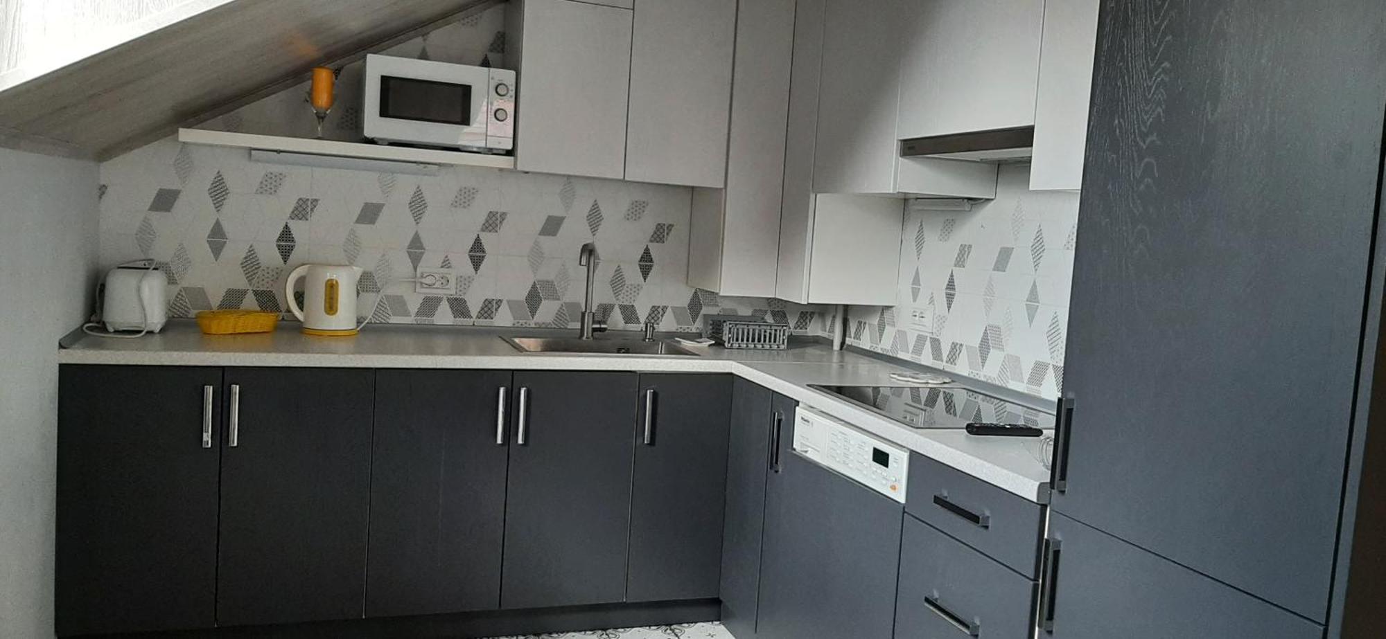 Сонячна Мансарда Apartment Kamianets Podilskyi Bagian luar foto